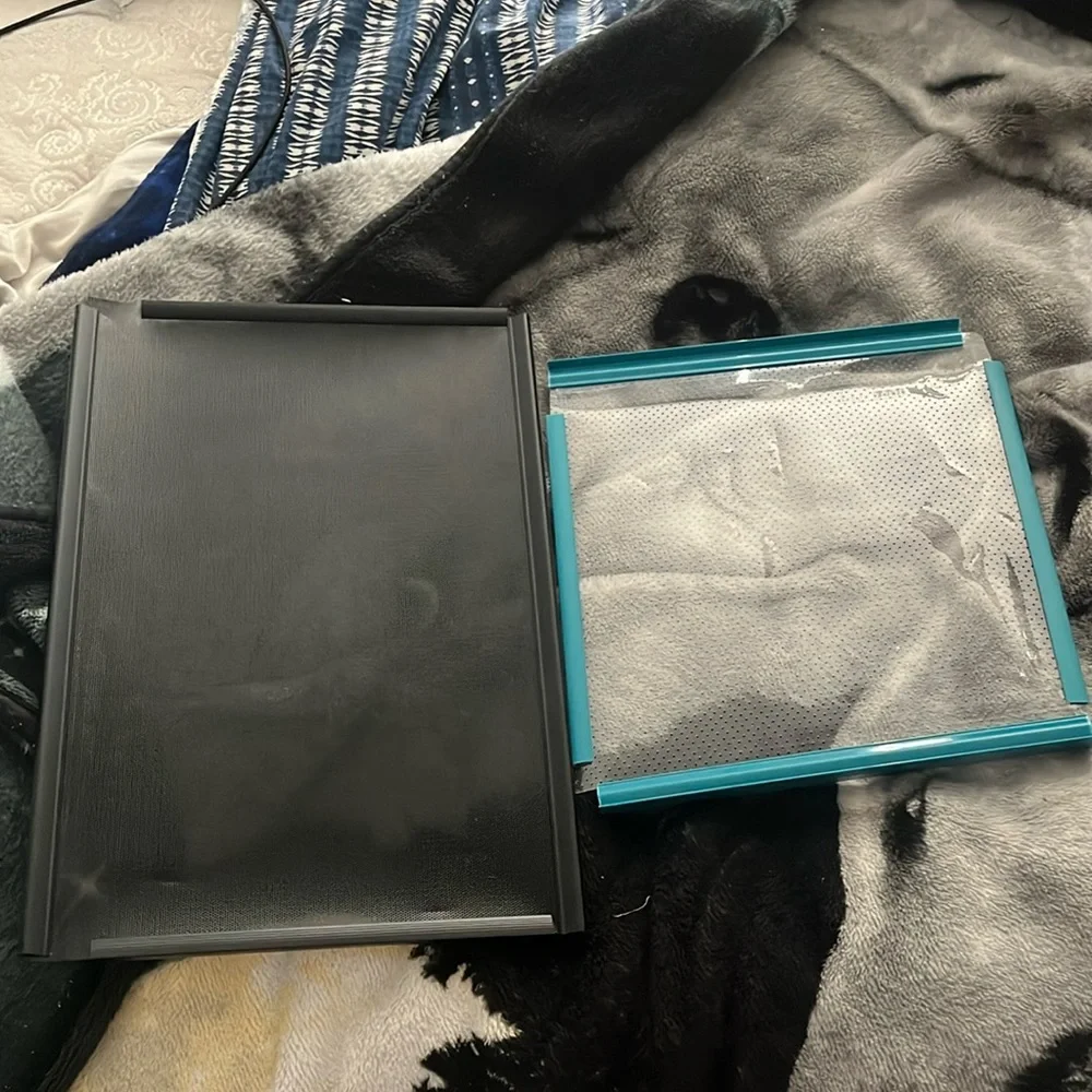 Reptile dividers 1 10 gallon tank divider and 1 extra divider